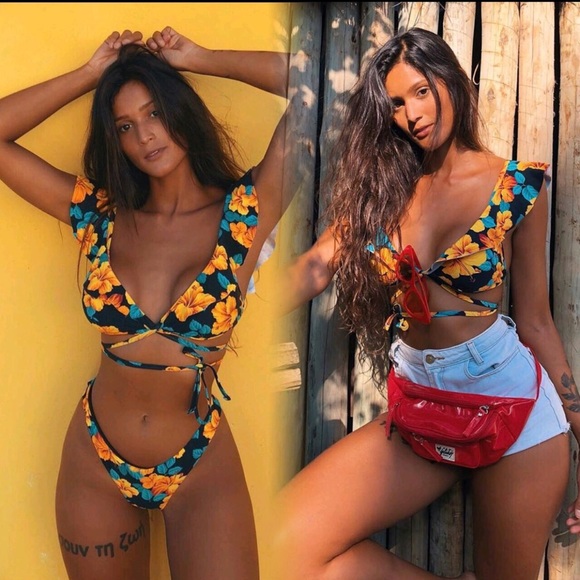 Floral Ruffle High Leg Bikini - Picture 2 of 7